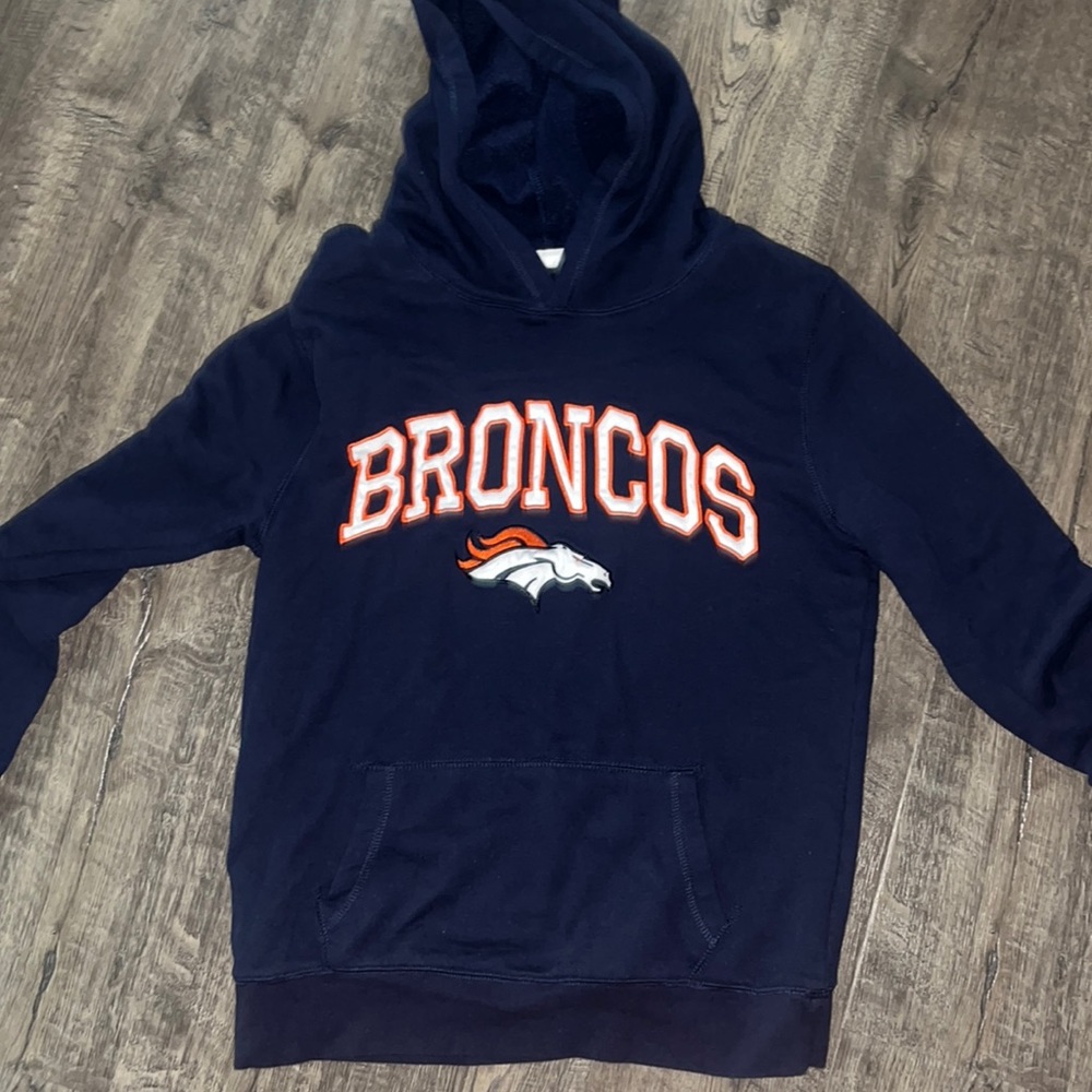 Denver Broncos sweatshirt